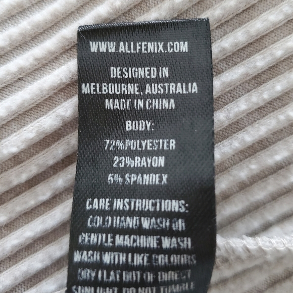 ALLFENIX Rib Knit Crop Wide Slv Top  Drawstring ties Sz M  EUC - Picture 5 of 12